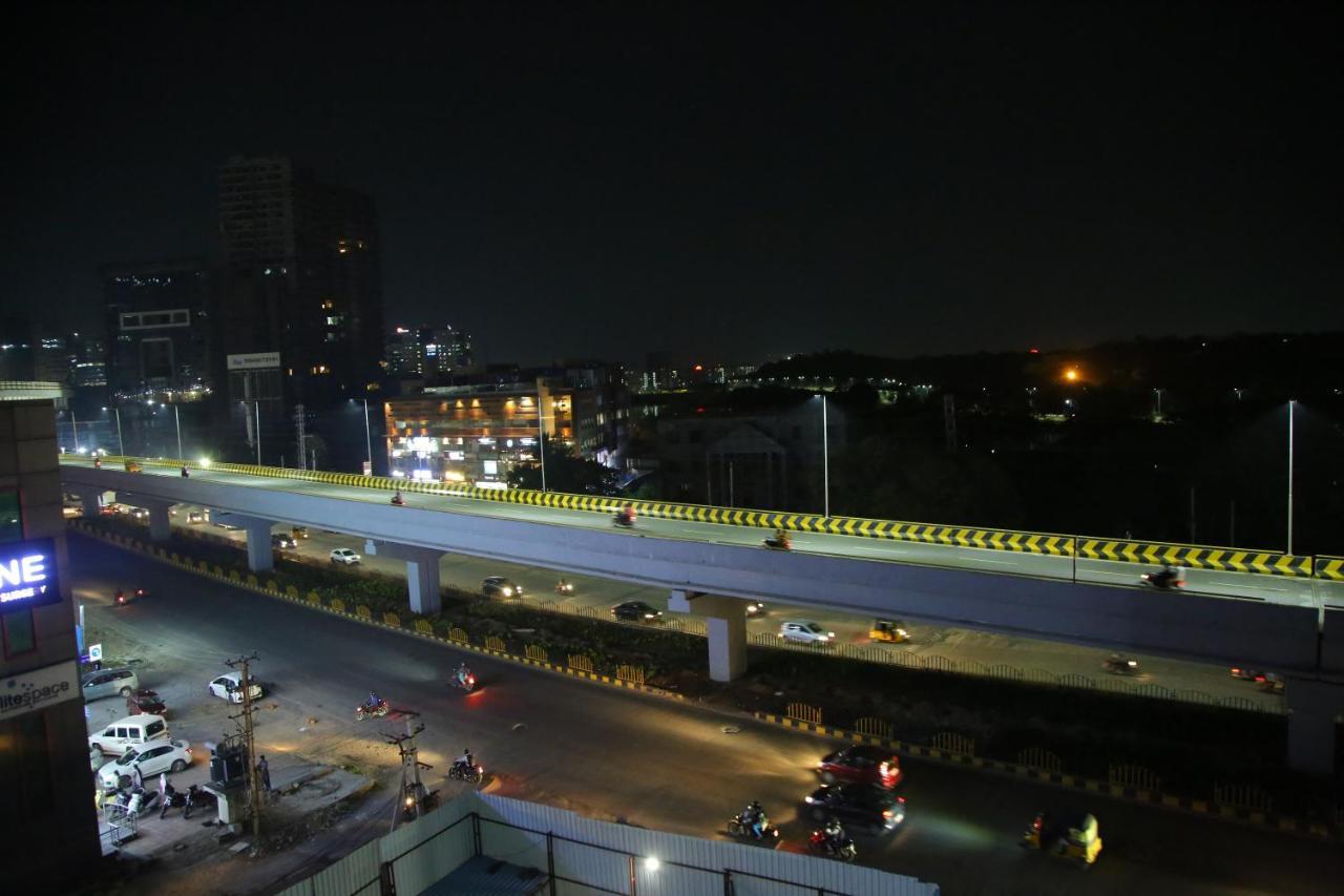 Skyview Suites Hyderabad Exterior foto